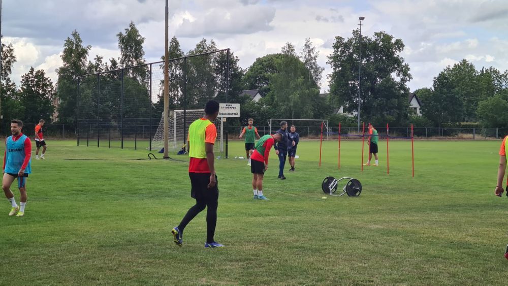 Cum s-a prezentat Ngezana la primul antrenament pentru FCSB_1