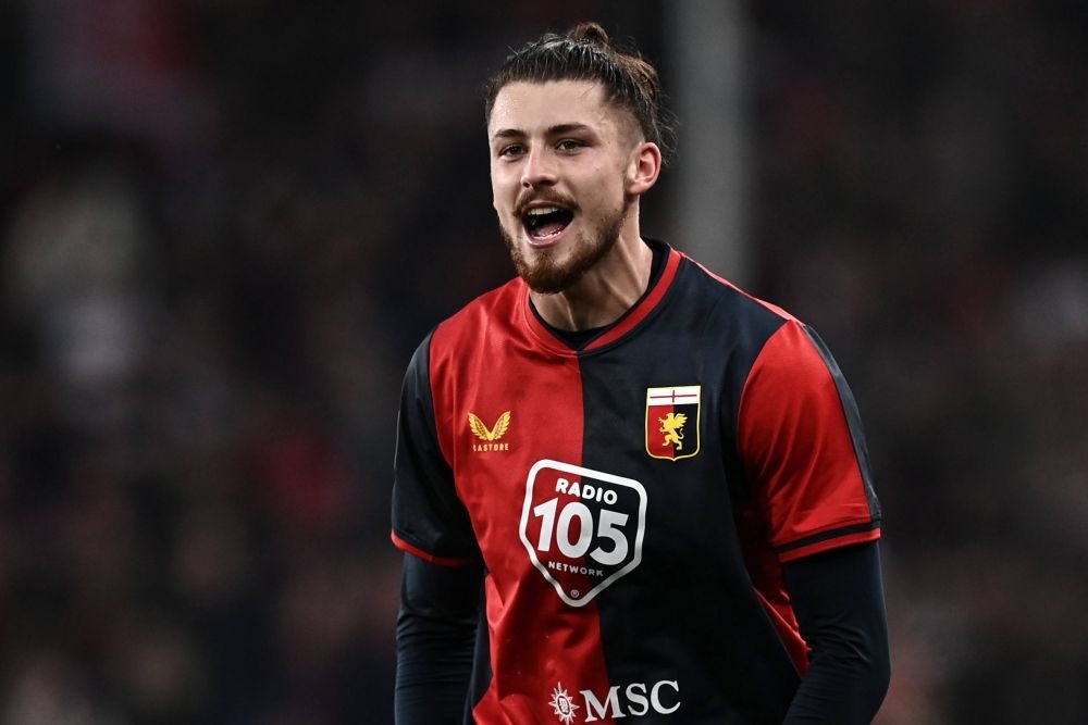 Cluburile importante din Serie A se luptă pentru Radu Drăgușin. Anunțul venit din presa din Italia