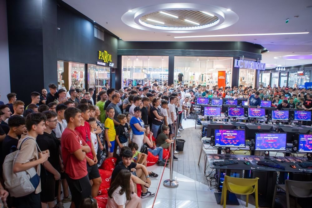 (P) Sute de echipe din toată țara concurează la Esports Kings, cel mai mare circuit de esports organizat vreodată în România_2