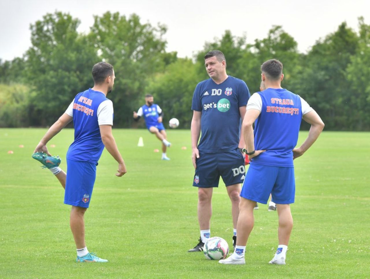 Ce jucători au adus echipele din Liga 2 care se luptă pentru promovare. Steaua, Chindia, Argeș și Buzău, foarte active în mercato_8