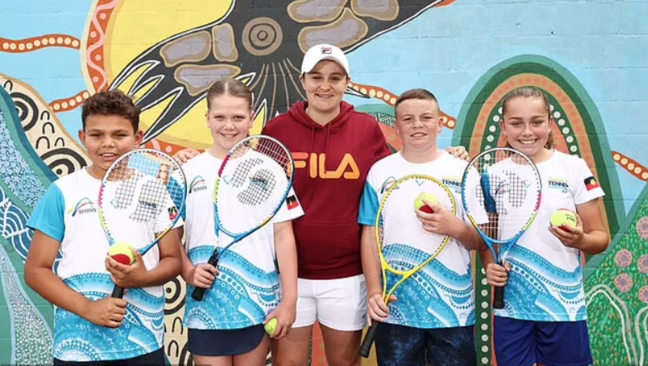 Sabalenka o invită pe Barty să revină în tenis. Australianca a născut un băiețel_24
