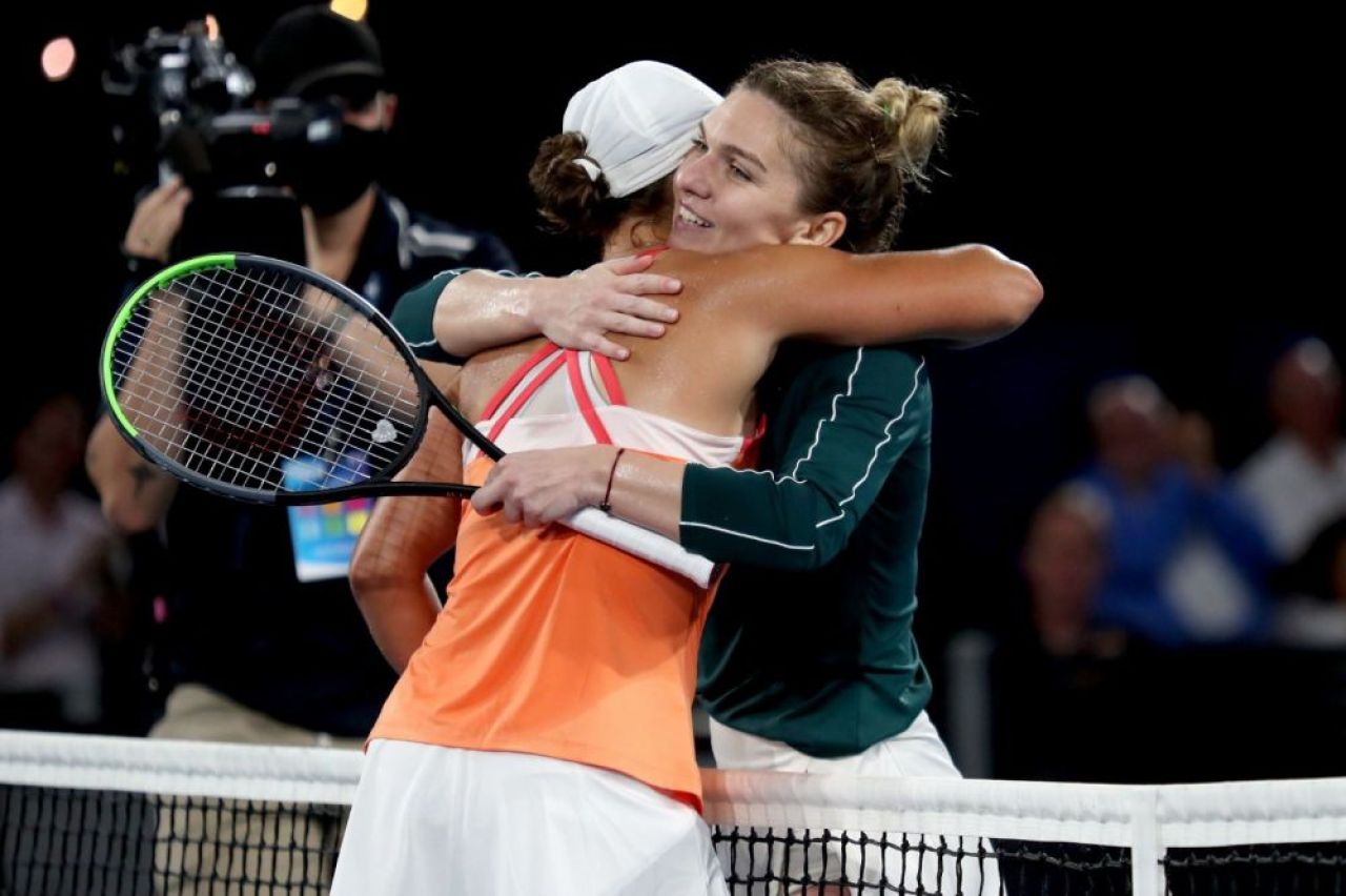 Sabalenka o invită pe Barty să revină în tenis. Australianca a născut un băiețel_35