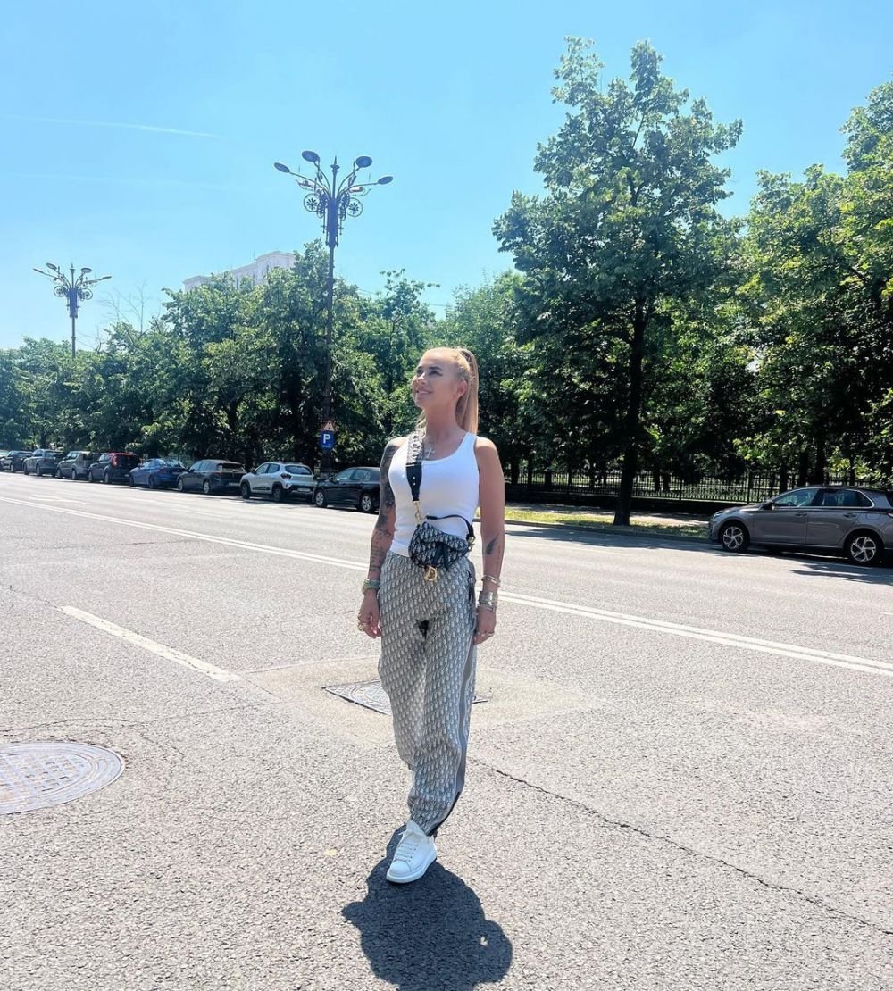 Anamaria Prodan, învelită în aur de 24K! Imagini inedite cu agentul _8