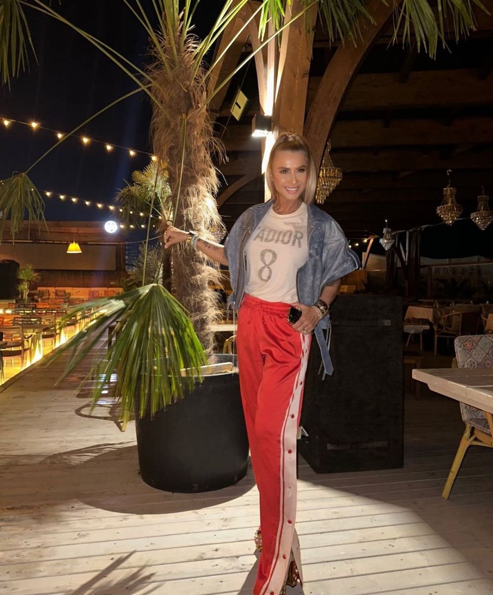 Anamaria Prodan, învelită în aur de 24K! Imagini inedite cu agentul _9