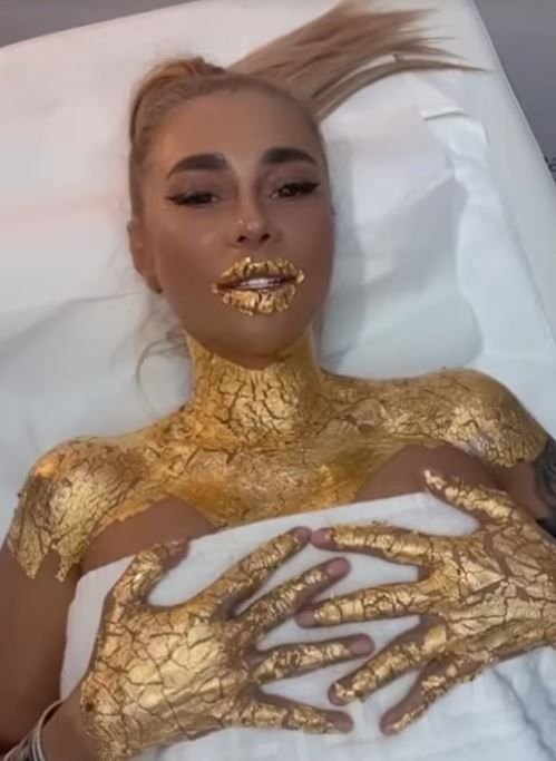 Anamaria Prodan, învelită în aur de 24K! Imagini inedite cu agentul _10