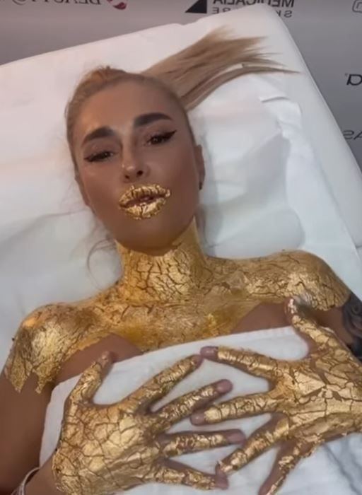 Anamaria Prodan, învelită în aur de 24K! Imagini inedite cu agentul _14