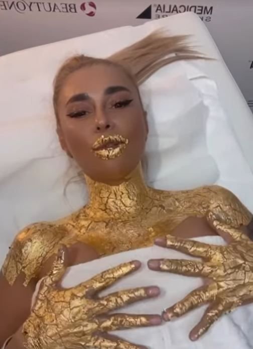 Anamaria Prodan, învelită în aur de 24K! Imagini inedite cu agentul _15