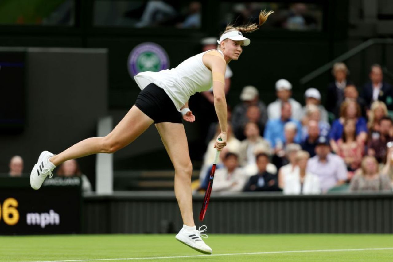 Ținuta 'istorică' purtată de Elena Rybakina la Wimbledon 2023. Este pentru prima dată când se permite asta_2