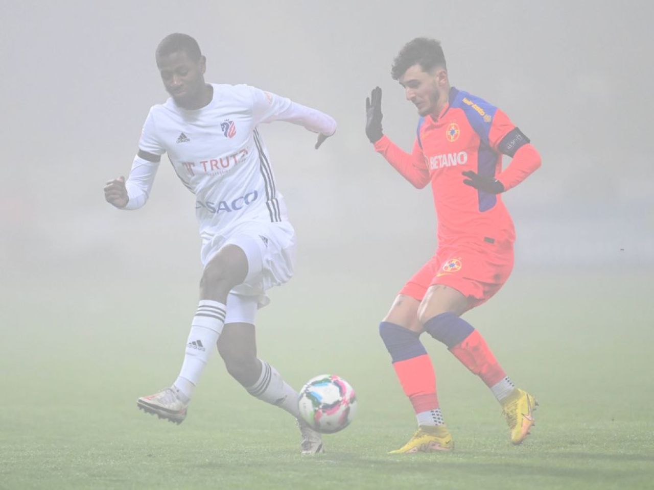 Fotbalistul cu 24 de selecții la națională despre care habar n-aveai că a jucat la FC Botoșani a părăsit echipa!_3