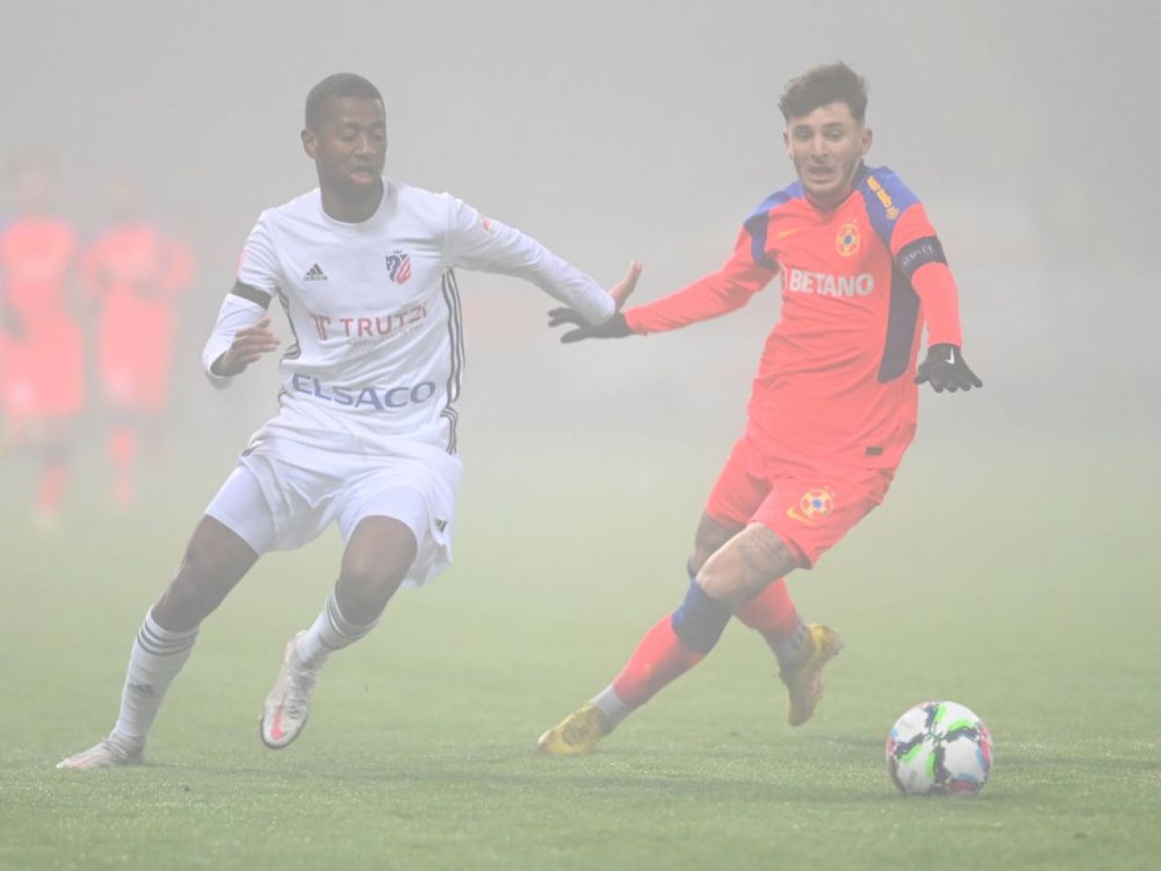 Fotbalistul cu 24 de selecții la națională despre care habar n-aveai că a jucat la FC Botoșani a părăsit echipa!_4