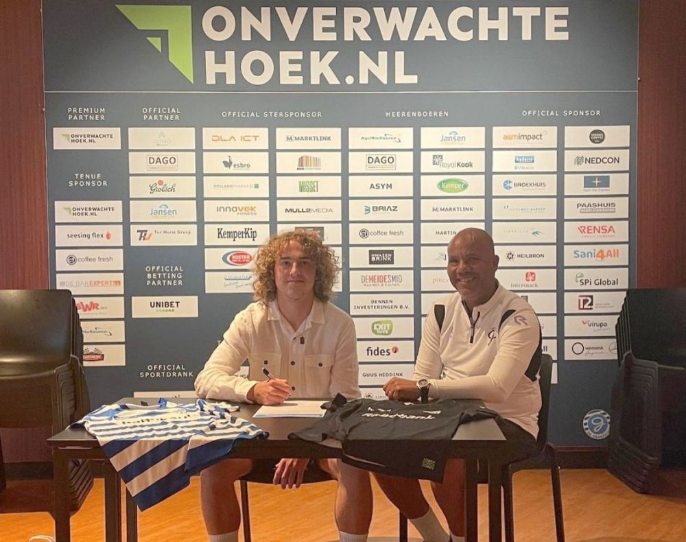 Atacantul lui Schalke 04 ratat de naționala României a semnat în Olanda și se va bate pentru titlu!_1