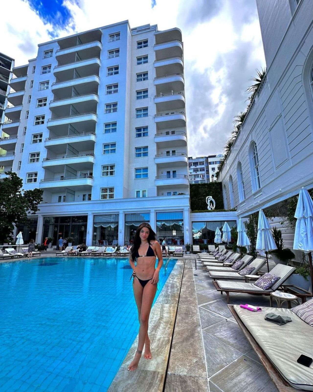 Voleibalista care face o avere din OnlyFans se iubește cu un star de la Real Madrid! Detaliul care i-a dat de gol _39
