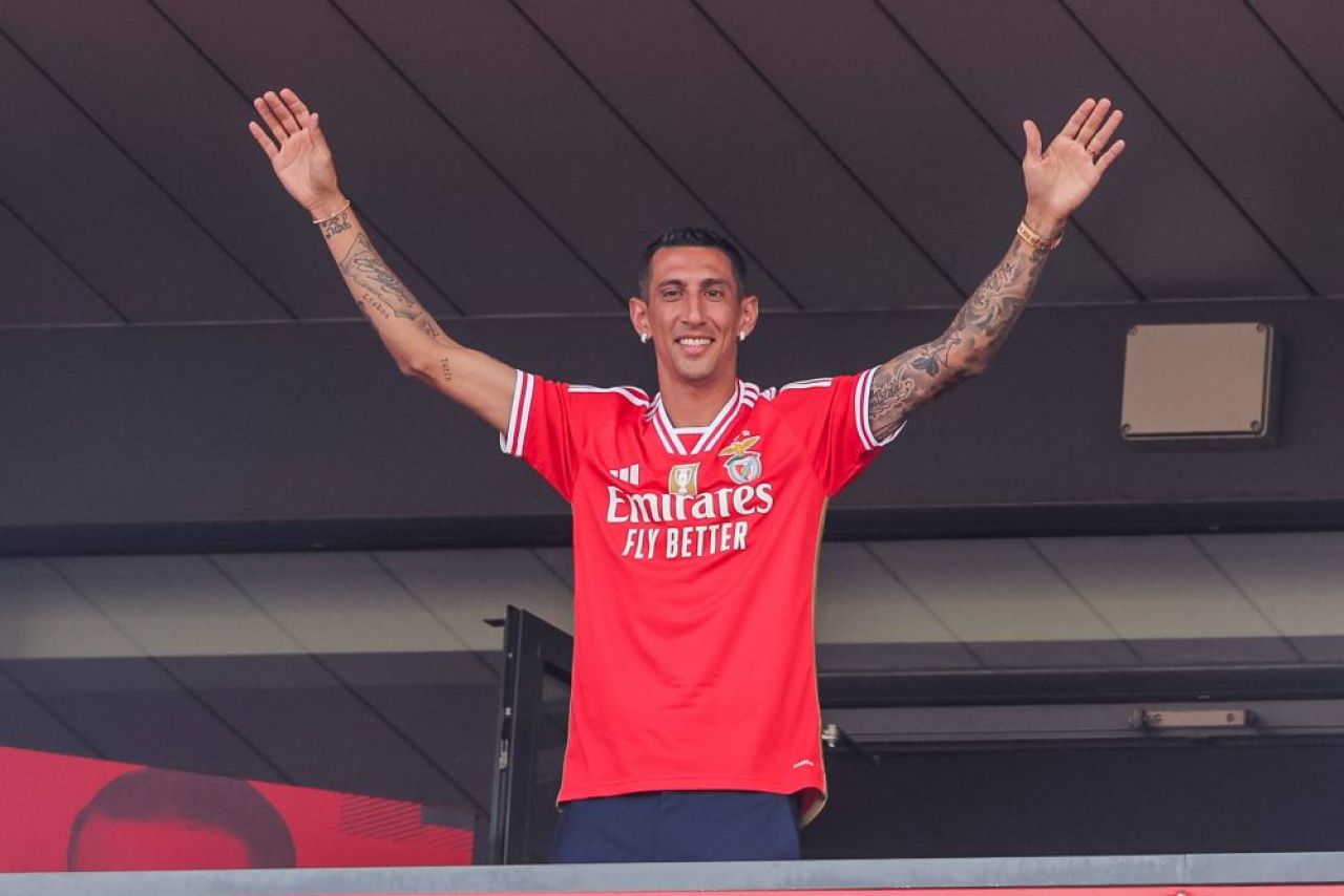 Di Maria a declanșat nebunia! Imagini spectaculoase de la prezentarea campionului mondial la Benfica! Cum a fost întâmpinat de fani _4