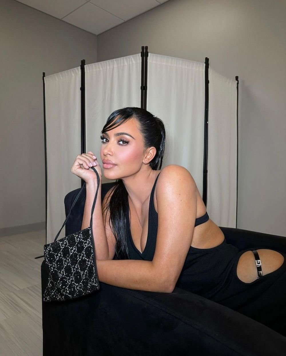Kylian Mbappe s-a îmbrăcat în alb și s-a pozat alături de una dintre cele mai dorite femei ale planetei! Cum a apărut starul cu cea mai cunoscută influenceriță_5