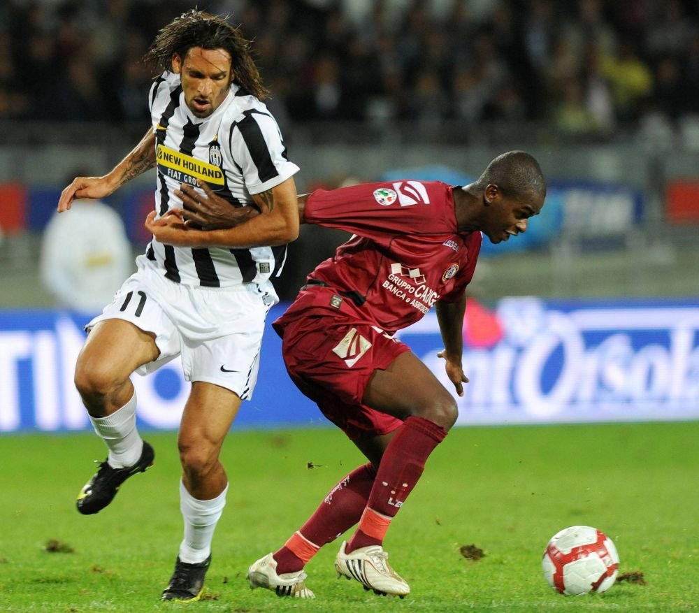 Au ratat promovarea și acum au transferat 9 fotbaliști străini! Unul dintre ei a fost legitimat un deceniu la AC Milan_8