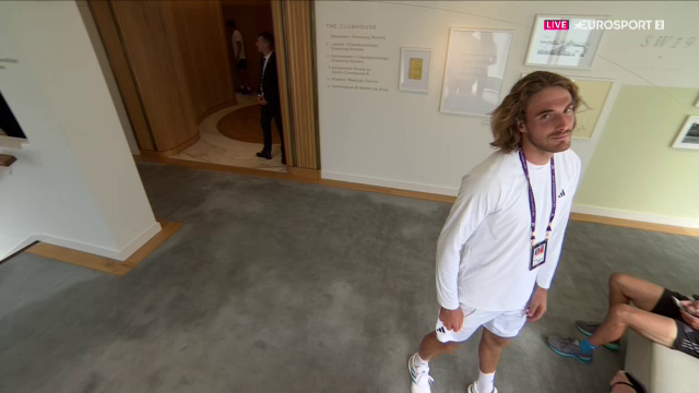 Nu se mai satură unul de altul! Imagini romatice din vestiar cu Paula Badosa și Stefanos Tsitsipas: totul a fost dat la TV_8