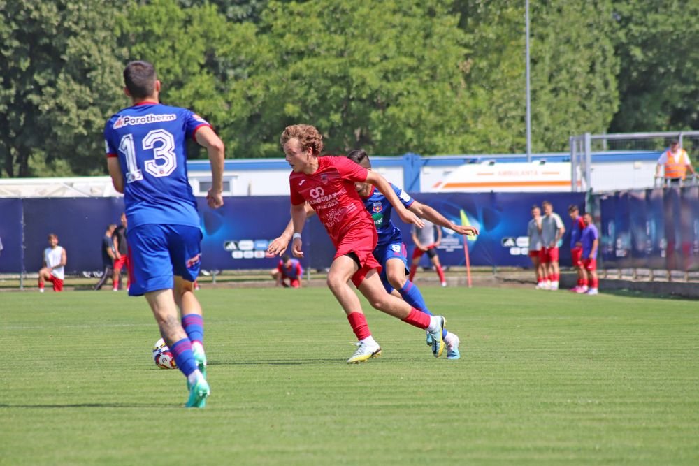 Fiul acționarului lui Dinamo pe care Burcă nu l-a vrut la echipă a ajuns la un club din Liga 2_7