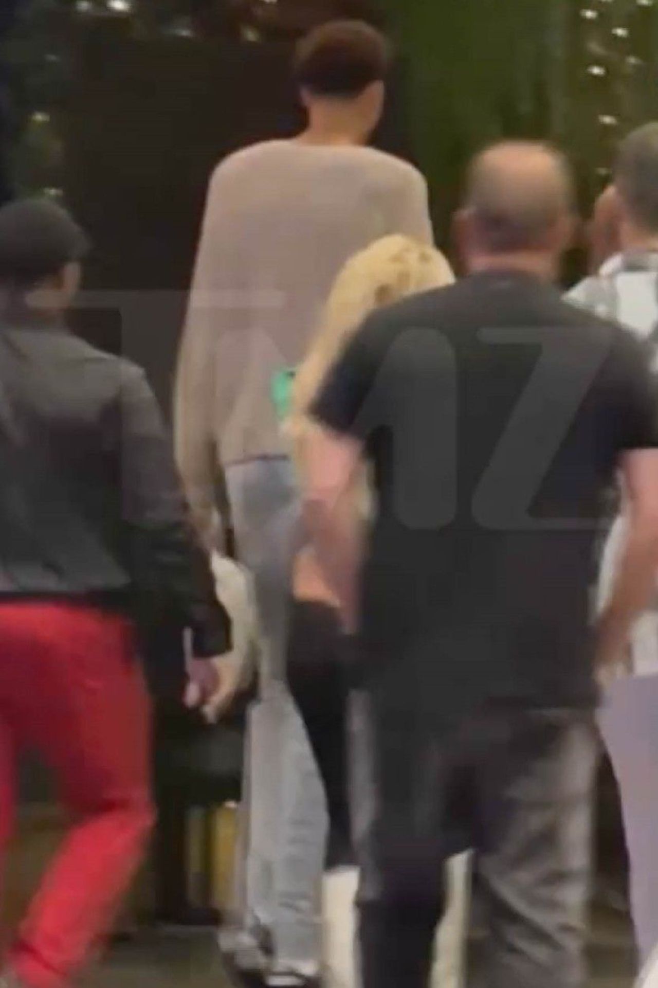 Au apărut imaginile! Momentul în care Britney Spears este lovită de bodyguard-ul baschetbalistului _9