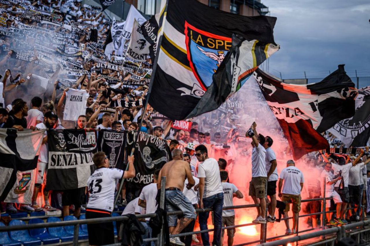 Scandal uriaș în Italia! O echipă retrogradată din Serie A, acuzată că și-a schimbat sigla cu o imagine de factură nazistă_5