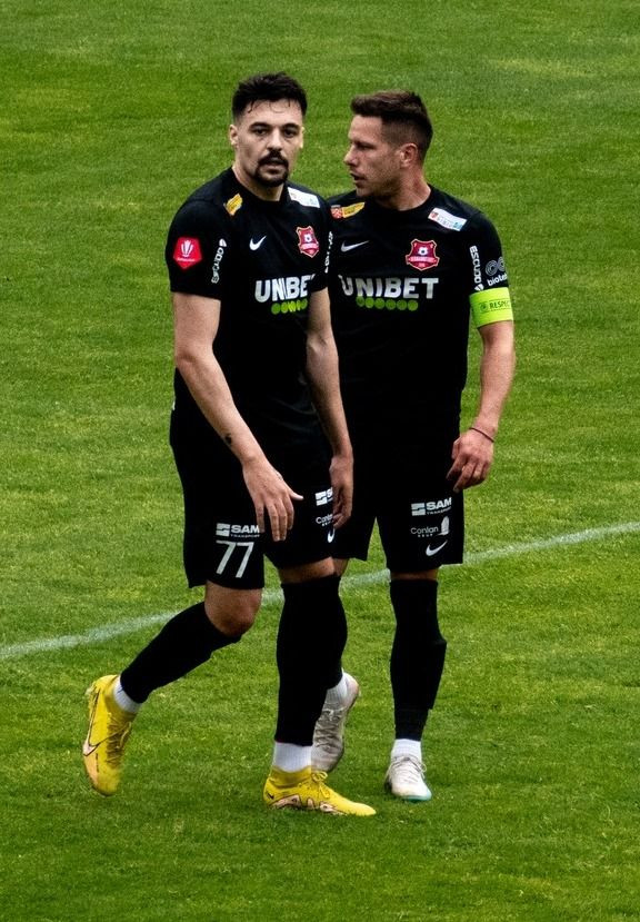 Transformarea lui Adrian Petre. Ce a spus despre rolul inedit și despre noua sa echipă_10