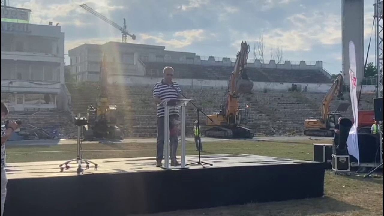 A început demolarea stadionului din Constanța: ”Moment istoric”. Când apare noua arenă_1