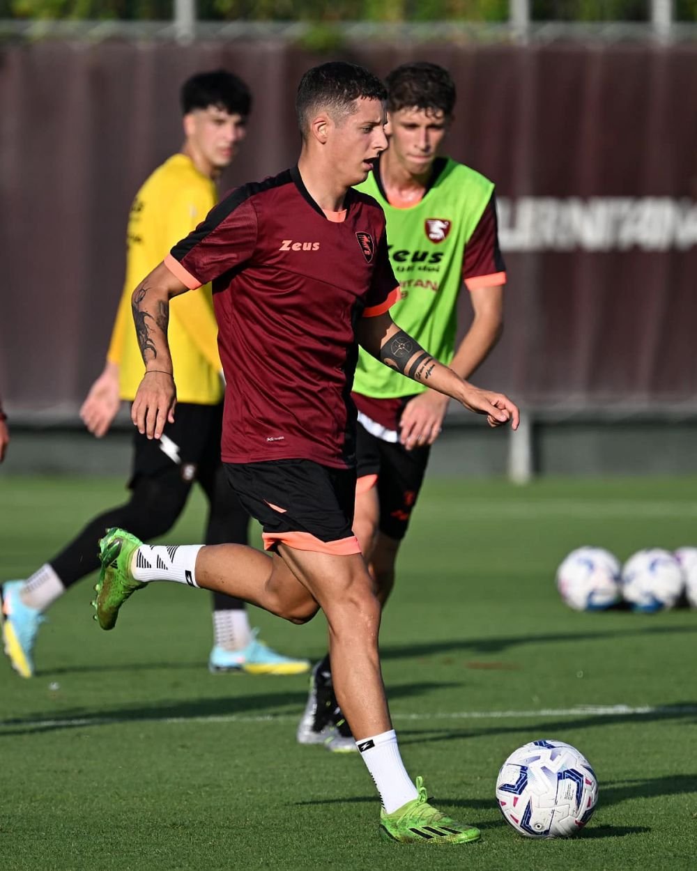 ”Bijuterie”! Cei trei fotbaliști români care nu contează pentru echipa noastră națională au început pregătirea cu echipa din Serie A_8
