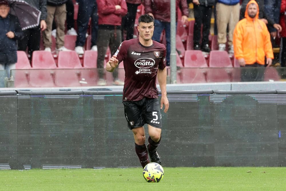 ”Bijuterie”! Cei trei fotbaliști români care nu contează pentru echipa noastră națională au început pregătirea cu echipa din Serie A_24