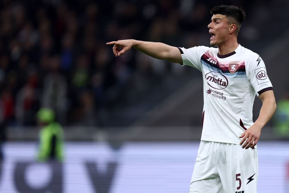 ”Bijuterie”! Cei trei fotbaliști români care nu contează pentru echipa noastră națională au început pregătirea cu echipa din Serie A_28