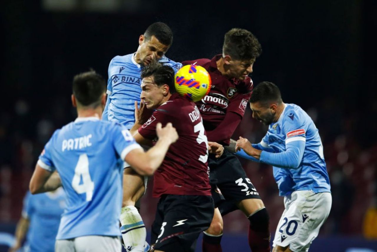 ”Bijuterie”! Cei trei fotbaliști români care nu contează pentru echipa noastră națională au început pregătirea cu echipa din Serie A_32