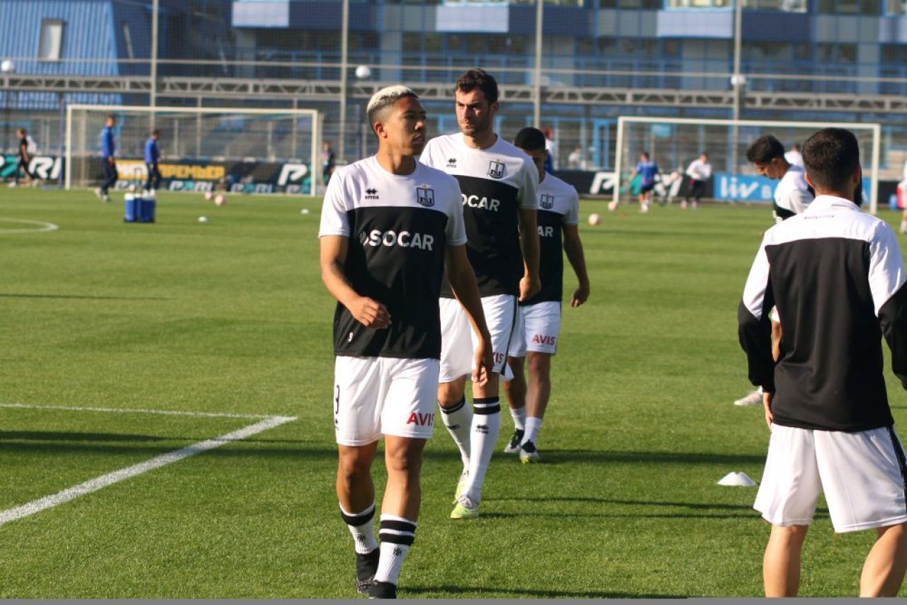 Adrian Mutu dă la Neftchi Baku peste sosia lui Roberto Firmino! Asemănare izbitoare între cei doi atacanți brazilieni_4
