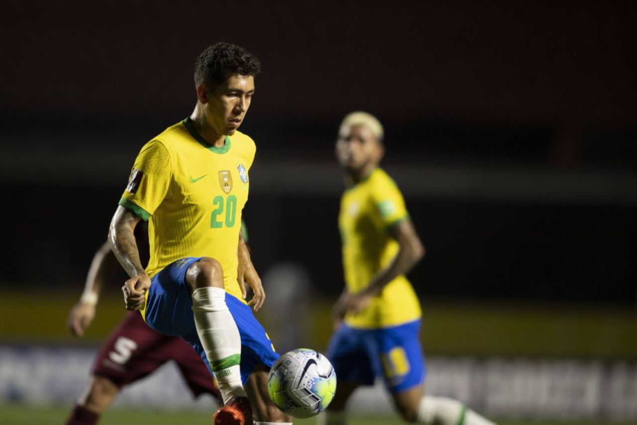 Adrian Mutu dă la Neftchi Baku peste sosia lui Roberto Firmino! Asemănare izbitoare între cei doi atacanți brazilieni_7