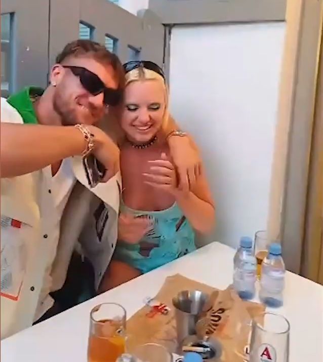 Alexandra Stan a spus tot după ce a apărut cu George Pușcaș în vacanță! Explicațiile cântăreței _63
