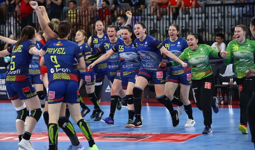 Rom&acirc;nia - Ungaria 26-34 (16-18), &icirc;n semifinalele Europeanului U19 de handbal feminin. Tricolorele vor juca duminică pentru bronz