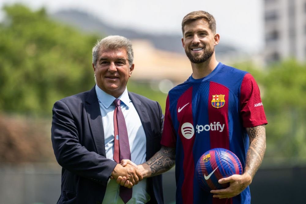 Inigo Martinez, prezentat oficial! Ce a spus după ce a semnat contractul&nbsp;