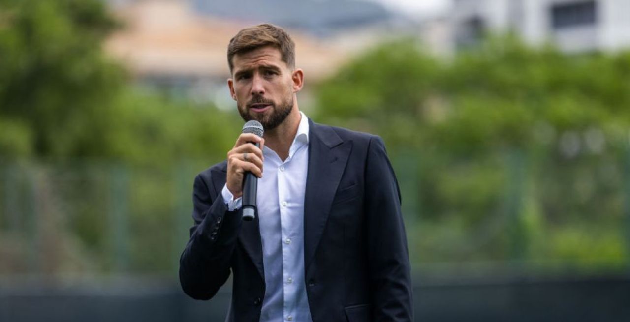 Inigo Martinez, prezentat oficial! Ce a spus după ce a semnat contractul _7