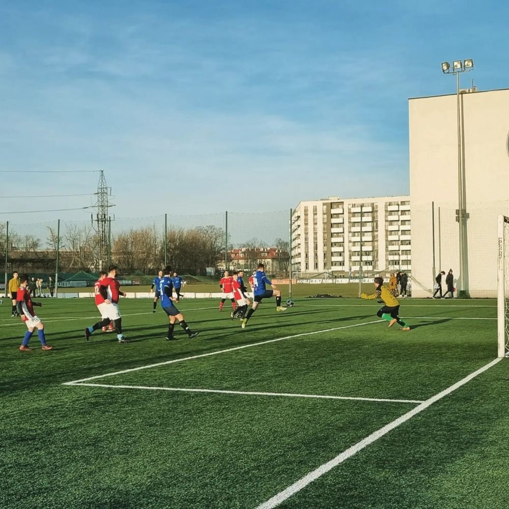 Românul care a emigrat în Polonia și a fondat un club de fotbal multinațional pe care l-a dus în „cupele europene”_6