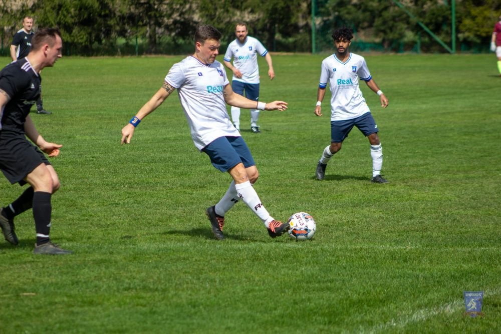 Românul care a emigrat în Polonia și a fondat un club de fotbal multinațional pe care l-a dus în „cupele europene”_13