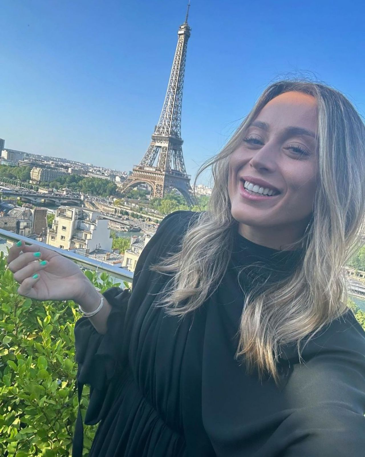 Ofertă de 90.000 de euro pentru cel mai fierbinte cuplu din tenis ca să posteze pe site-uri pentru adulți! Propunerea primită de Badosa și Tsitsipas _6