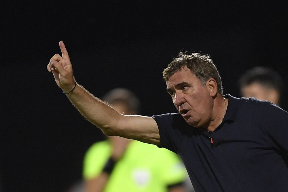 &bdquo;Ei au rămas acasă!&rdquo; Absenți pentru Hagi la debutul &icirc;n noul sezon! C&acirc;ți jucători nu fac deplasarea cu campioana Farul&nbsp;