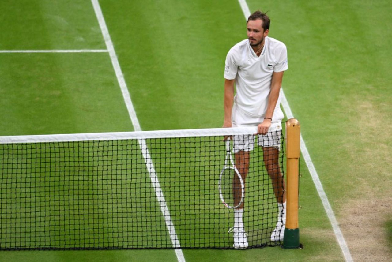 Magicul Alcaraz este noul campion al turneului de la Wimbledon! Djokovic, învins în cinci seturi, după 4 ore și 42 de minute_3