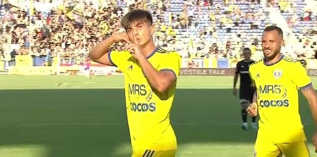Petrolul Ploiești - 'U' Cluj 1-1. Spectacol la Ploiești: Budescu a ratat un penalty și două ocazii mari pe final_4