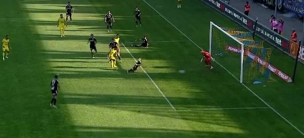 Petrolul Ploiești - 'U' Cluj 1-1. Spectacol la Ploiești: Budescu a ratat un penalty și două ocazii mari pe final_5