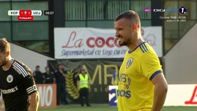 Controversă la Petrolul - U Cluj! Bordeianu a intrat în careu, dar penalty-ul ratat de Budescu nu s-a repetat_2