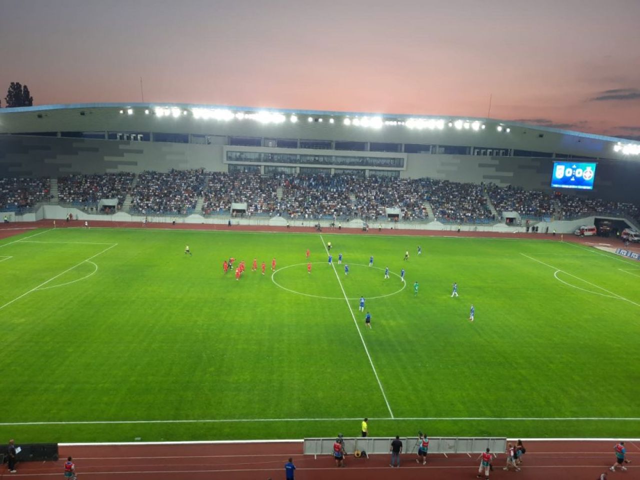 Cum arătau tribunele înainte de FCU Craiova - FCSB! Oltenii au anunțat ”sold-out” înainte de meci_2