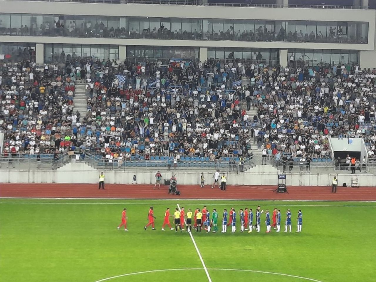 Cum arătau tribunele înainte de FCU Craiova - FCSB! Oltenii au anunțat ”sold-out” înainte de meci_3