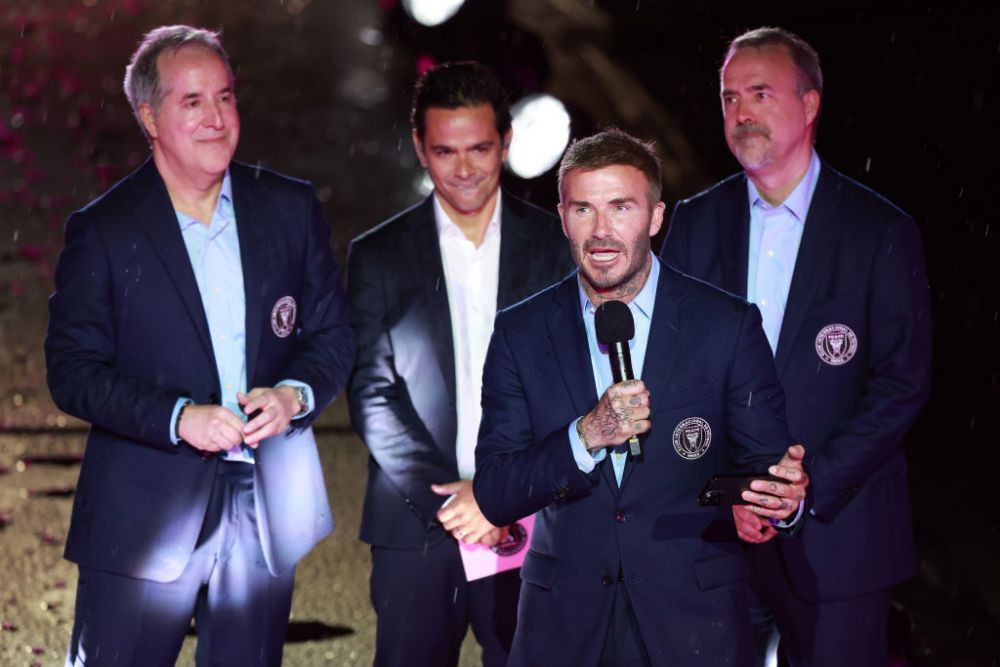 Spectacol total la prezentarea lui Messi și Busquets la Inter Miami! Momentul a fost amânat inițial de o furtună _4