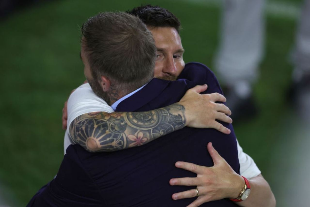 Spectacol total la prezentarea lui Messi și Busquets la Inter Miami! Momentul a fost amânat inițial de o furtună _18