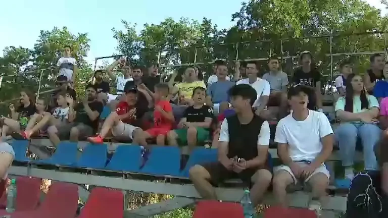 Borussia...Dortmund?! Nu, Dor Mărunt! Echipa germană și-a găsit &bdquo;sora&rdquo; &icirc;n Rom&acirc;nia, o grupare &icirc;nființată anul trecut care evoluează &icirc;n Liga 5