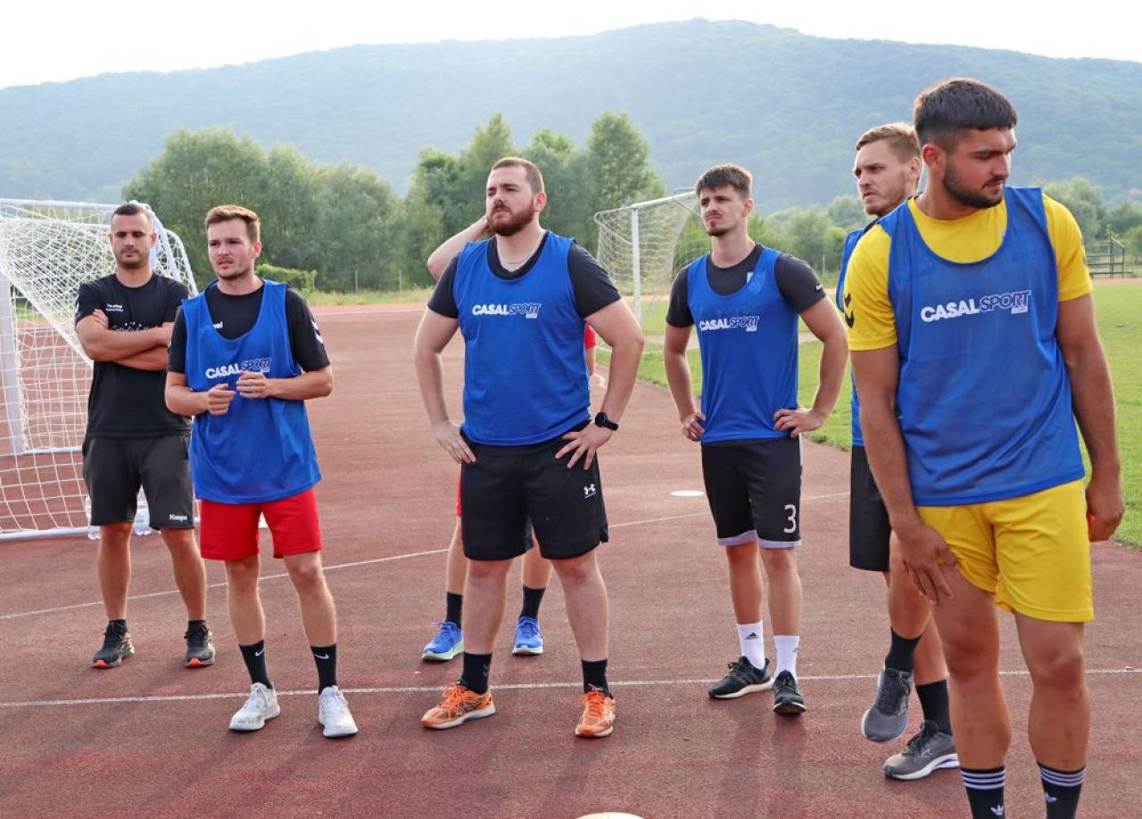 După 60 de ani, din nou în prima ligă! Sighișoara s-a reunit sub comanda omului care a învins Barcelona_10