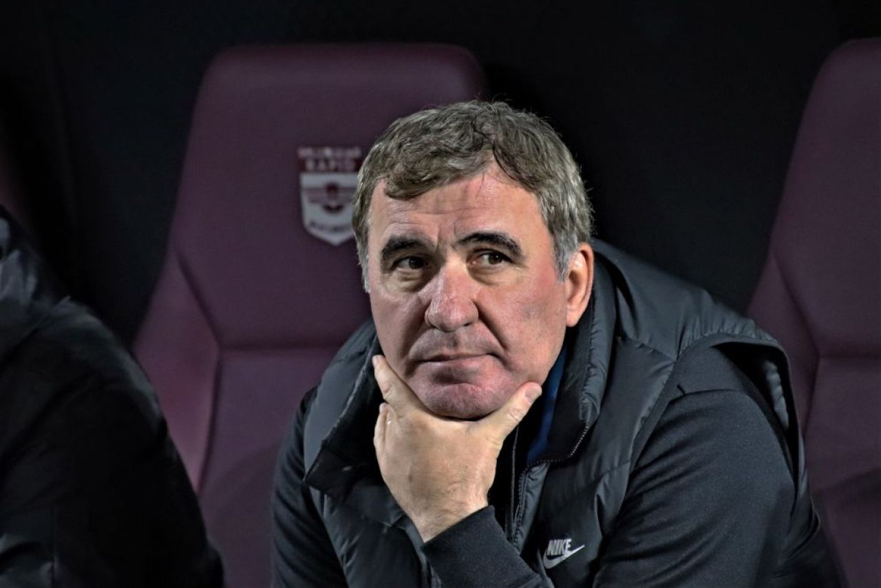 Tricouri fără nume, regres fotbalistic și o eliminare rușinoasă pentru campioana unui fotbal fake_3